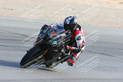 media/Jan-14-2022-Apex Assassins (Fri) [[4609ad47be]]/Trackday 1/Session 5/Turn 10 Inside/